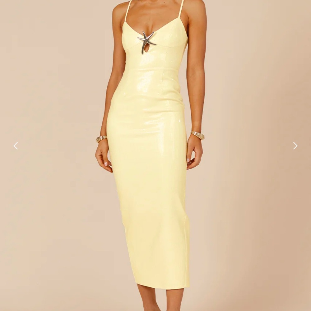 Elegant Yellow Midi Dress
